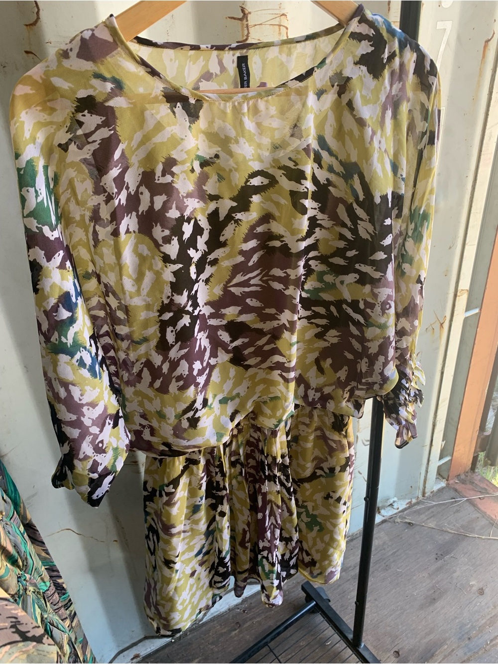 W118 by Walter Baker Yellow Green Abstract Tie-Waist Long Sleeve Dress